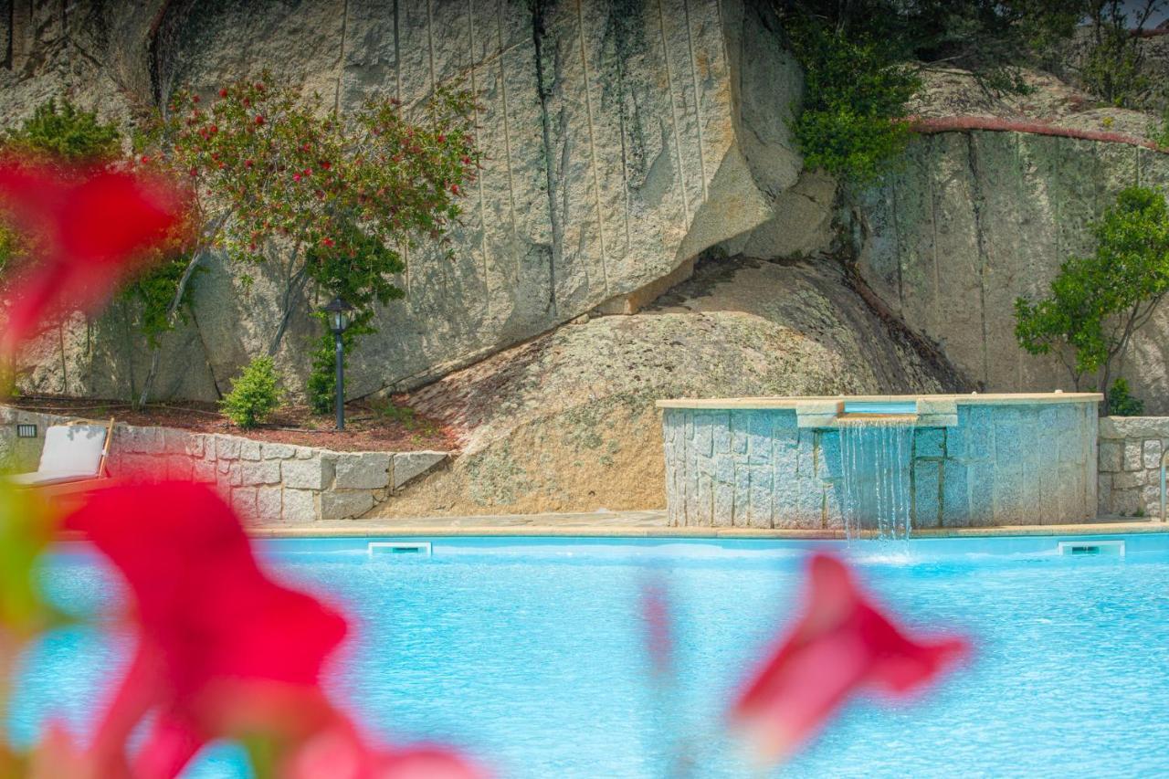 Paghe Eco Luxury Experience Hotel Buddusò Buitenkant foto