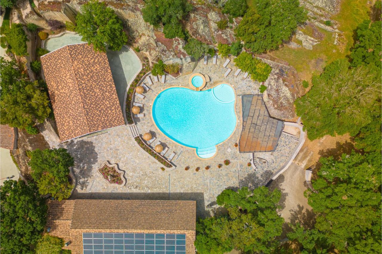 Paghe Eco Luxury Experience Hotel Buddusò Buitenkant foto